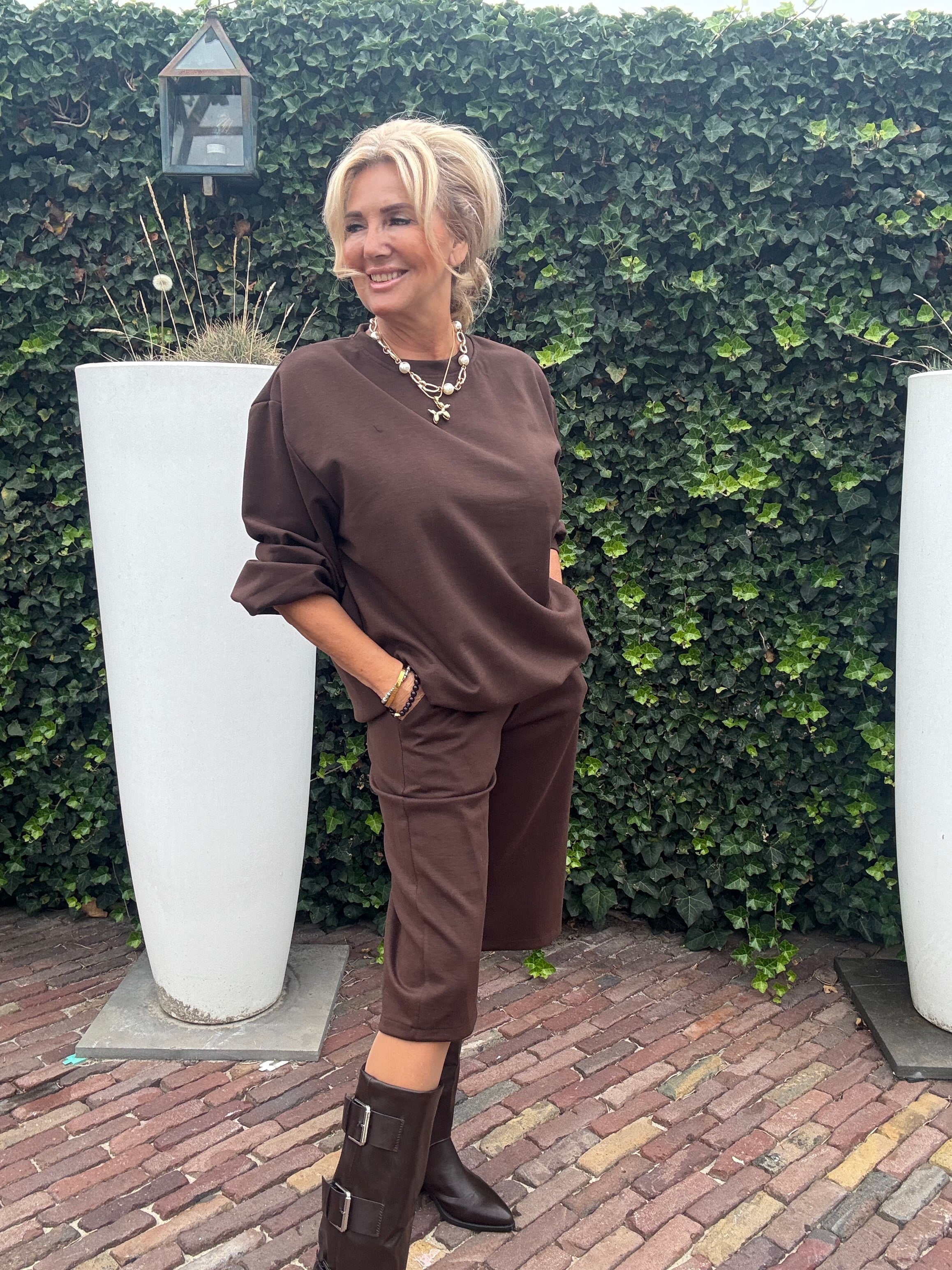 Twee Delige Bermuda Set Bruin